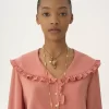 Blusa fluida con volantes en crepé de China