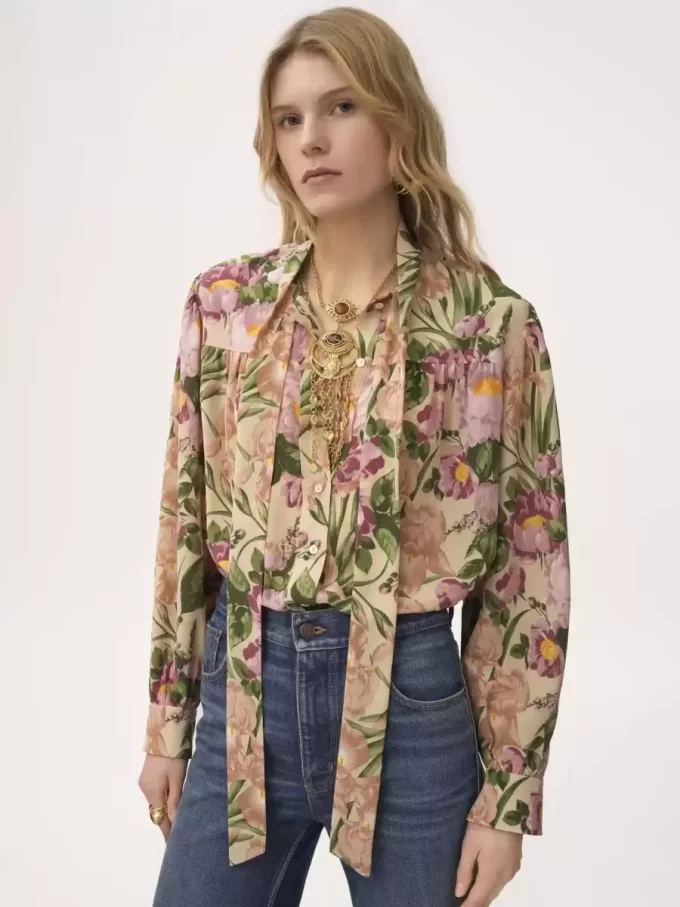 Blusa lavallière maxi fruncida de crepé de China
