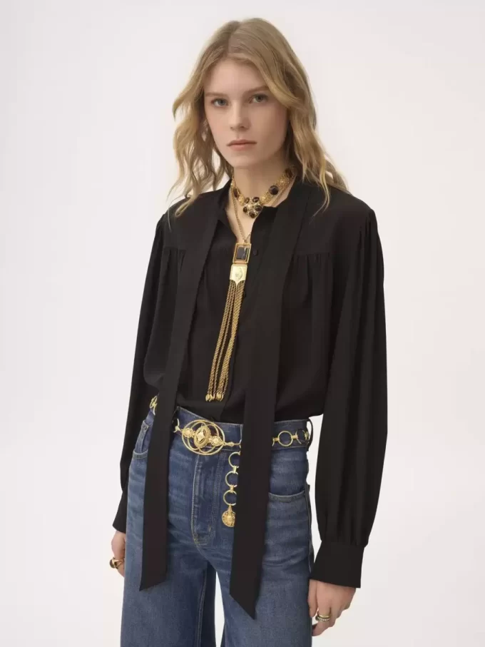 Blusa lavallière maxi fruncida de crepé de China