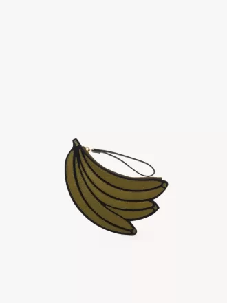 Bolsa plana tipo plátano en piel granulada