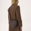 Bolso de sillín Marcie en piel brillante