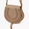 Bolso de sillín Marcie en piel granulada Bolso de sillín Marcie en piel granulada