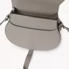 Bolso de sillín Marcie en piel granulada Bolso de sillín Marcie en piel granulada