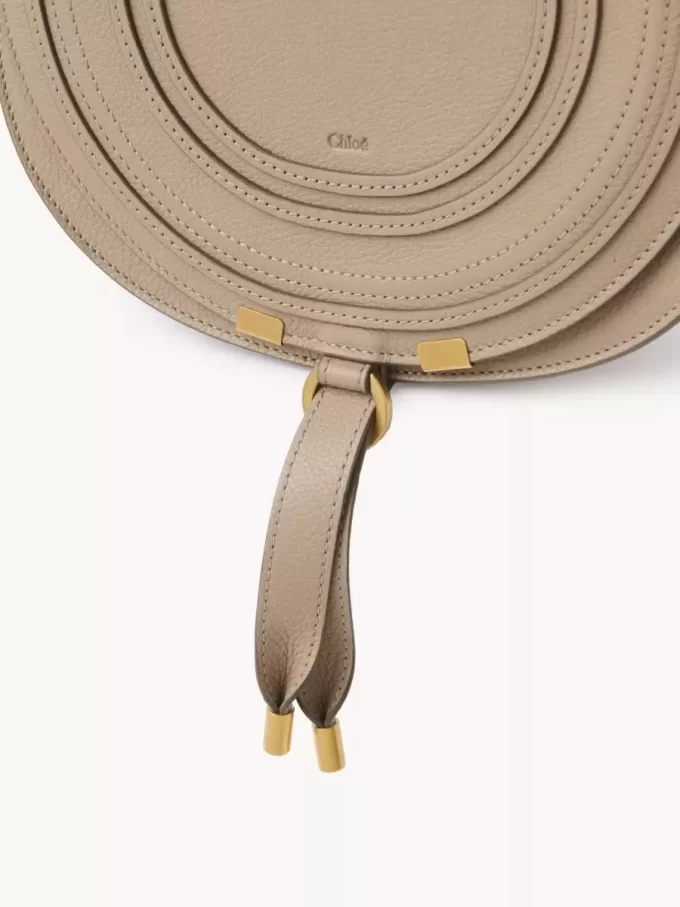 Bolso de sillín Marcie en piel granulada Bolso de sillín Marcie en piel granulada