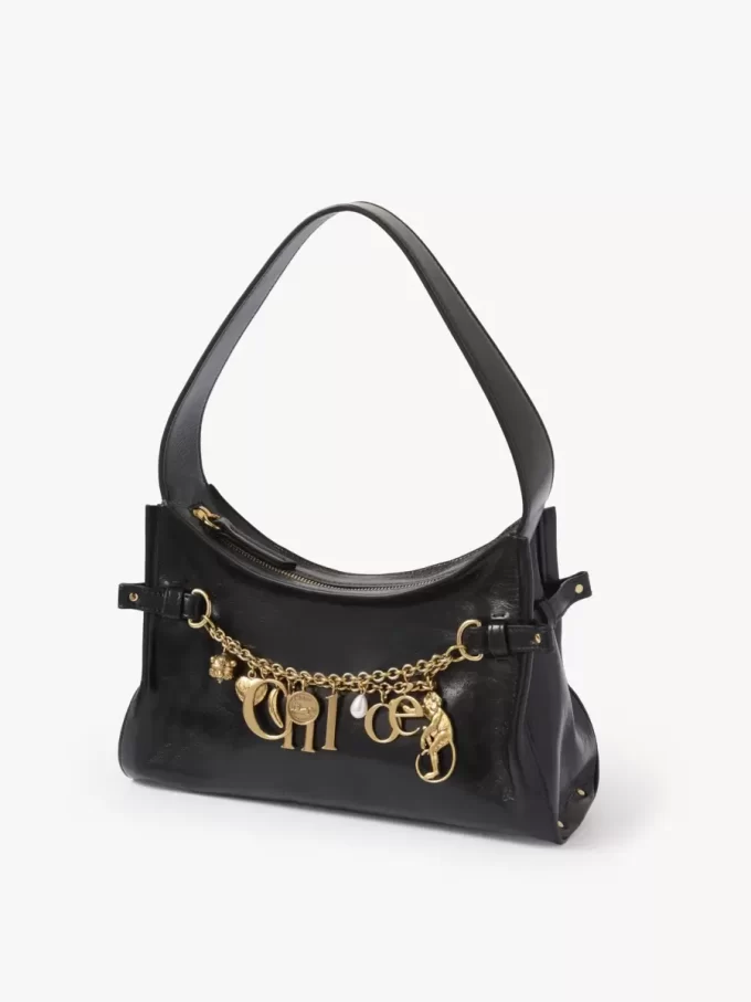 Bolso hobo Chloé Charms de piel brillante Bolso hobo Chloé Charms de piel brillante