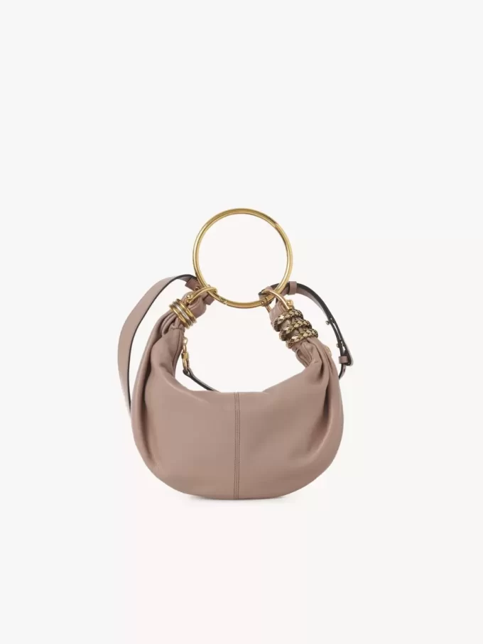 Bolso hobo con pulsera de serpiente pequeña en piel granulada Bolso hobo con pulsera de serpiente pequeña en piel granulada