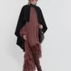 Bolso hobo de pulsera grande en piel granulada con tachuelas Bolso hobo de pulsera grande en piel granulada con tachuelas