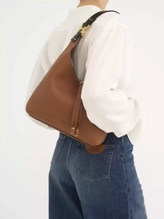 Bolso hobo pequeño Marcie en piel granulada
