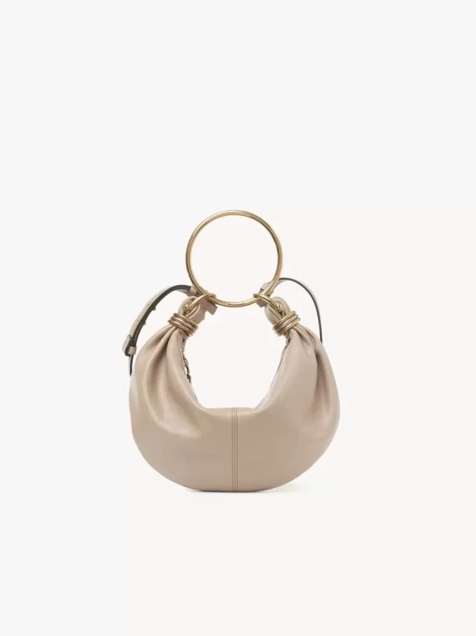 Bolso Hobo pequeño tipo pulsera en piel granulada