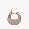 Bolso hobo pequeño tipo pulsera en piel granulada