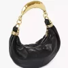 Bolso hobo pequeño tipo pulsera en piel granulada
