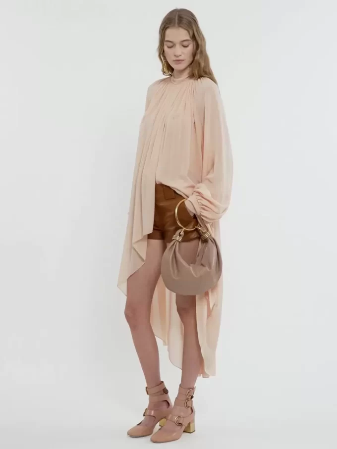 Bolso Hobo pequeño tipo pulsera en piel granulada