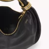 Bolso Hobo pequeño tipo pulsera en piel granulada