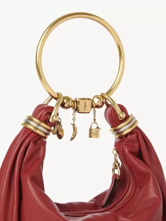 Bolso Hobo pequeño tipo pulsera en piel granulada