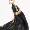 Bolso hobo pequeño tipo pulsera en piel granulada