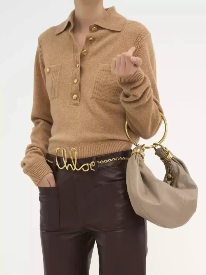 Bolso hobo pequeño tipo pulsera en piel granulada