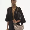 Bolso Hobo pequeño tipo pulsera en piel metalizada