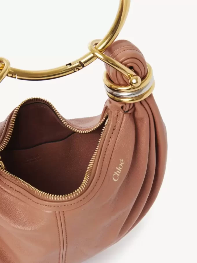Bolso Mini Pulsera Hobo en piel granulada Bolso Mini Pulsera Hobo en piel granulada