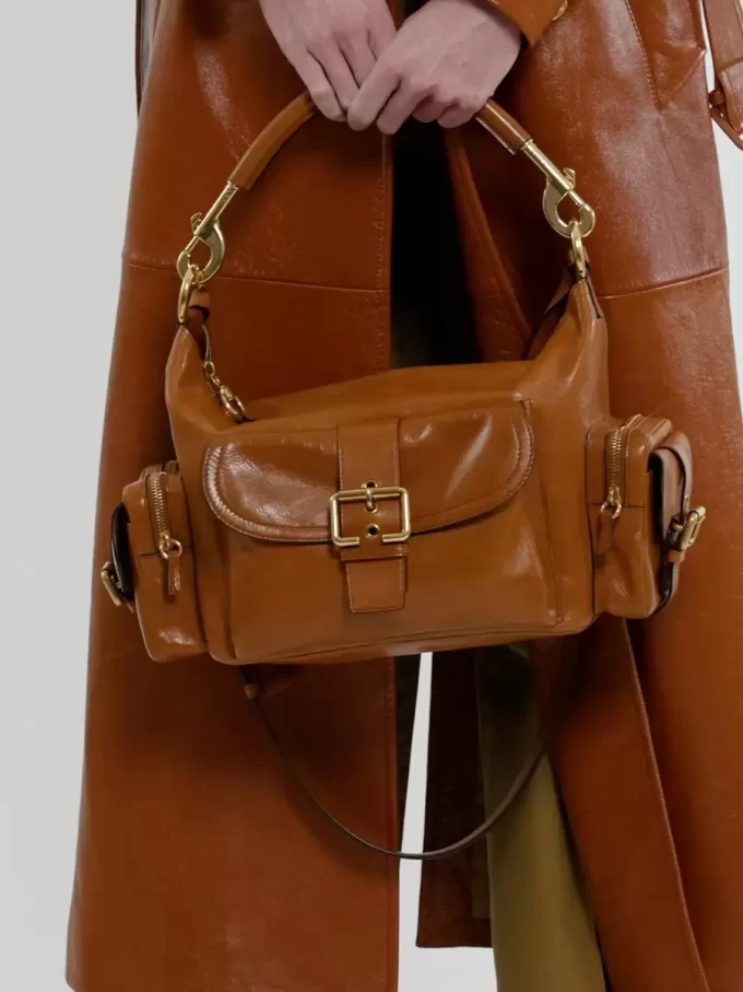 Bolso para cámara en piel brillante