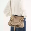 Bolso pequeño Marcie en piel brillante