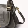 Bolso pequeño Marcie en piel brillante