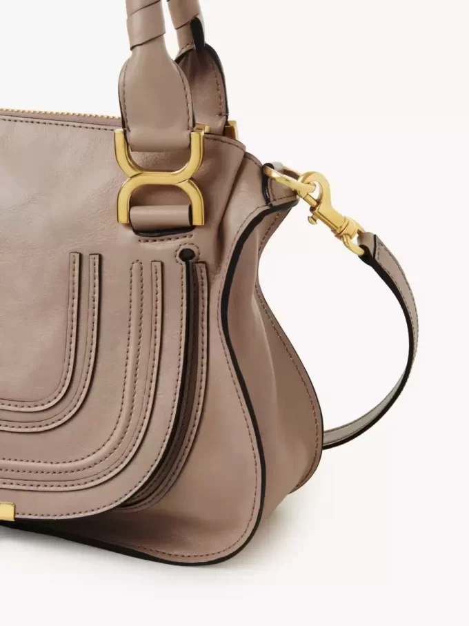 Bolso pequeño Marcie en piel brillante