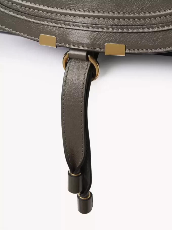 Bolso pequeño Marcie en piel brillante