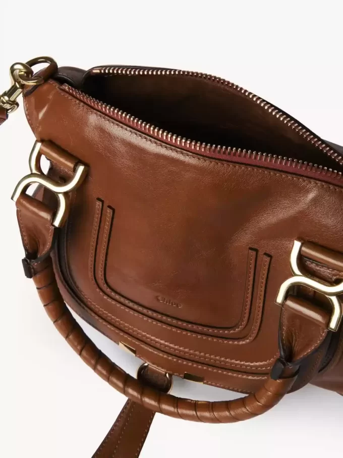 Bolso pequeño Marcie en piel brillante