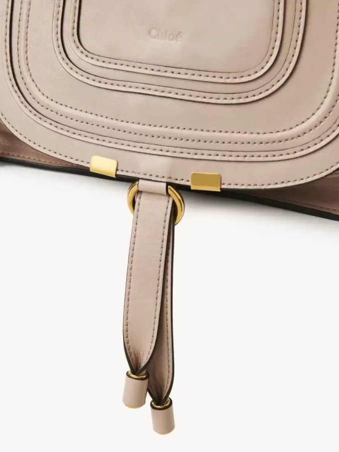 Bolso pequeño Marcie en piel brillante