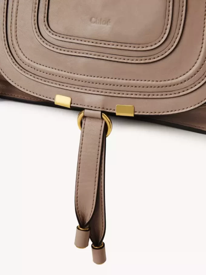 Bolso pequeño Marcie en piel brillante