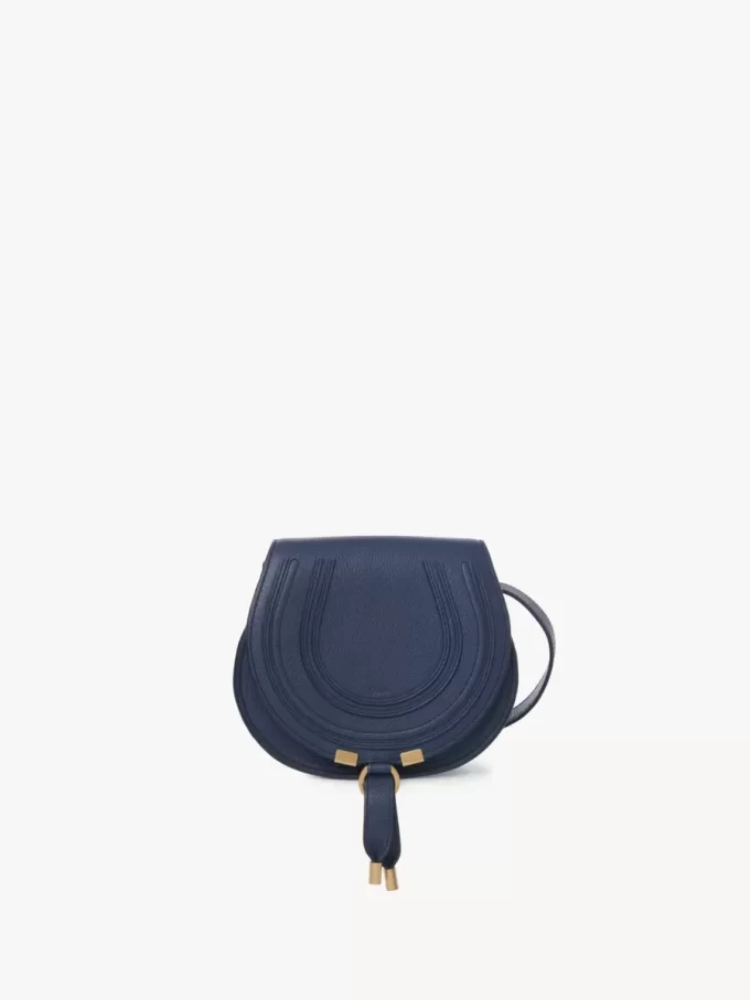 Bolso pequeño Marcie Saddle en piel granulada Bolso pequeño Marcie Saddle en piel granulada