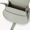Bolso pequeño Marcie Saddle en piel granulada