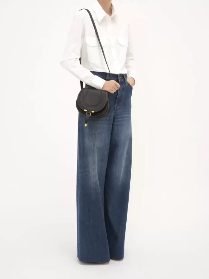 Bolso pequeño Marcie Saddle en piel granulada Bolso pequeño Marcie Saddle en piel granulada