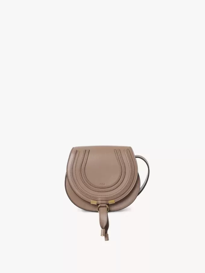 Bolso pequeño Marcie tipo sillín de piel brillante