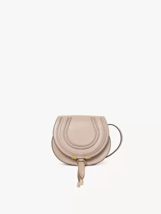 Bolso pequeño Marcie tipo sillín de piel brillante