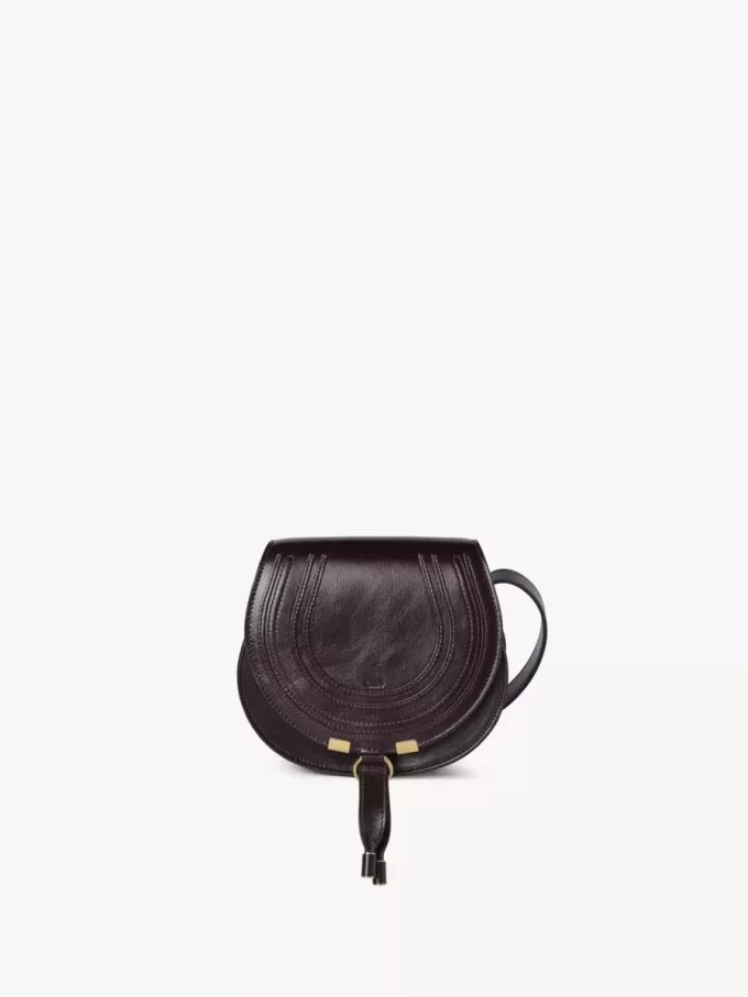 Bolso pequeño Marcie tipo sillín de piel brillante