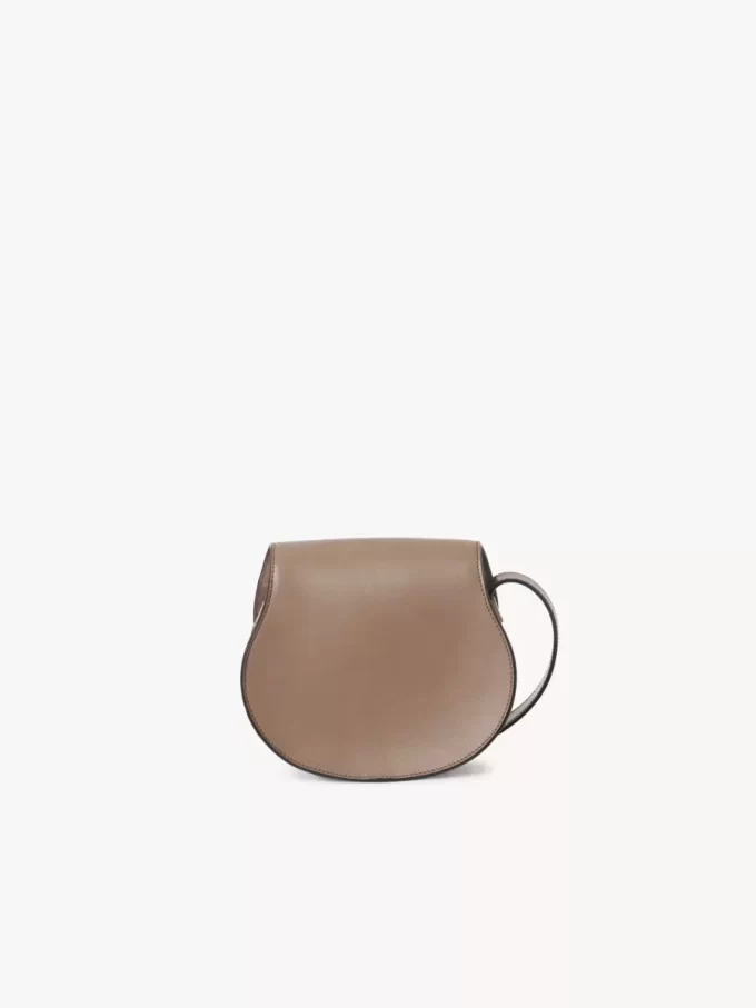 Bolso pequeño Marcie tipo sillín de piel brillante