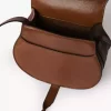 Bolso pequeño Marcie tipo sillín de piel brillante