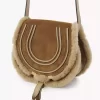 Bolso pequeño Marcie tipo sillín en ante y borrego