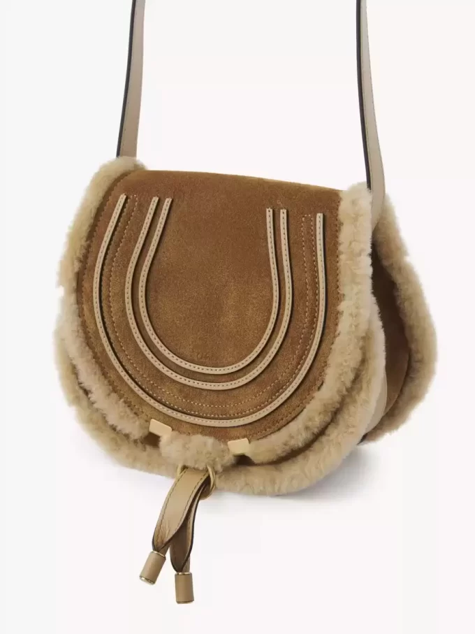 Bolso pequeño Marcie tipo sillín en ante y borrego