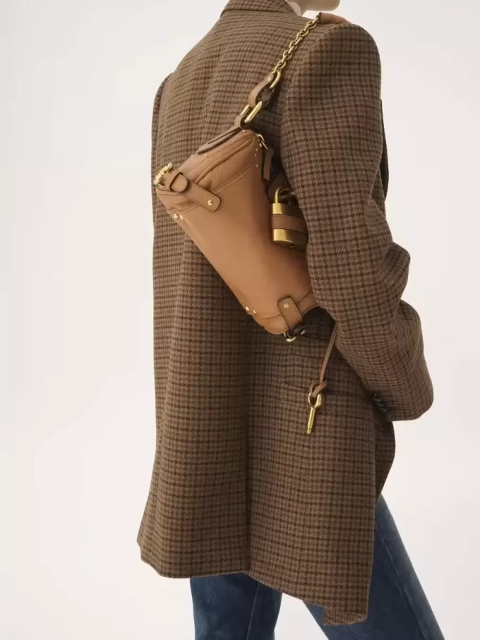 Bolso pequeño Paddington con cadena en piel granulada Bolso pequeño Paddington con cadena en piel granulada