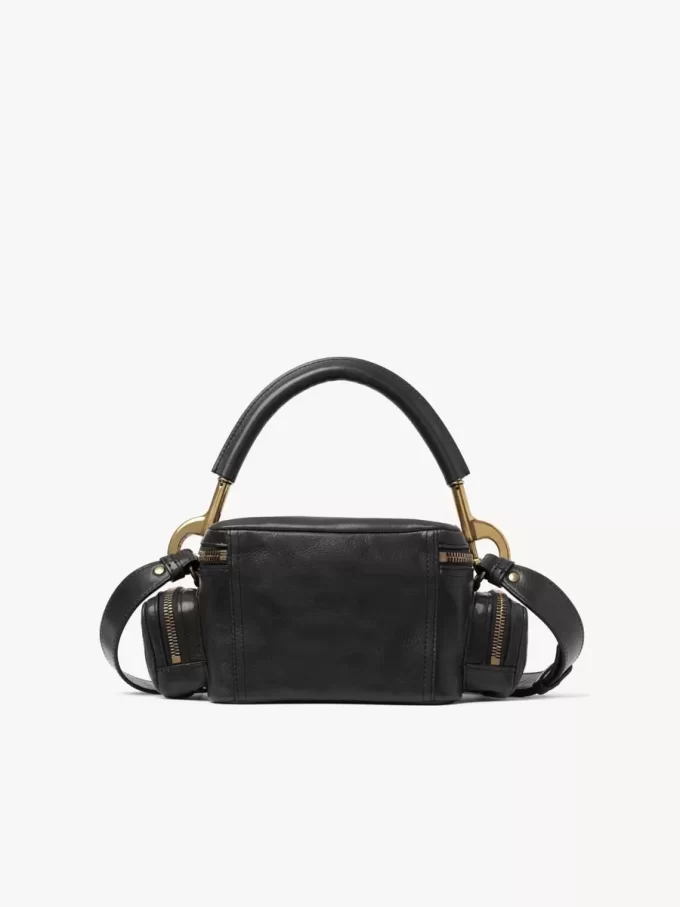 Bolso pequeño para cámara en piel brillante Bolso pequeño para cámara en piel brillante