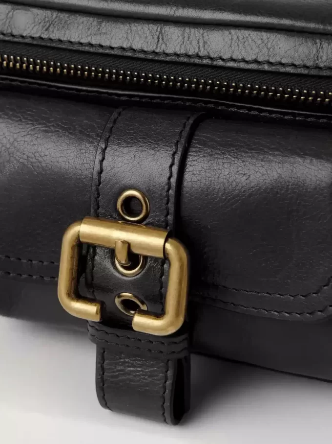 Bolso pequeño para cámara en piel brillante Bolso pequeño para cámara en piel brillante