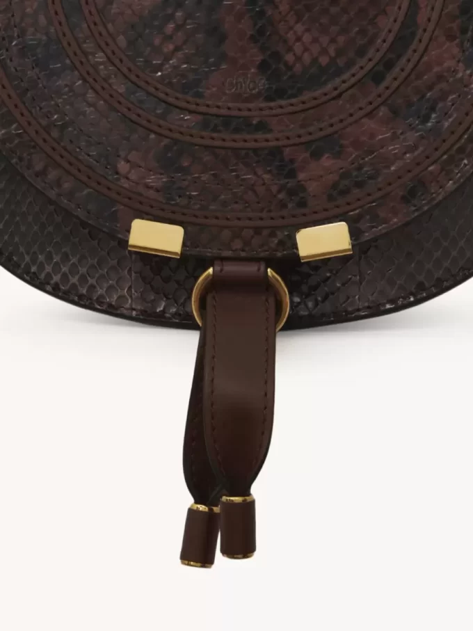 Bolso pequeño tipo sillín Marcie en piel efecto pitón Bolso pequeño tipo sillín Marcie en piel efecto pitón