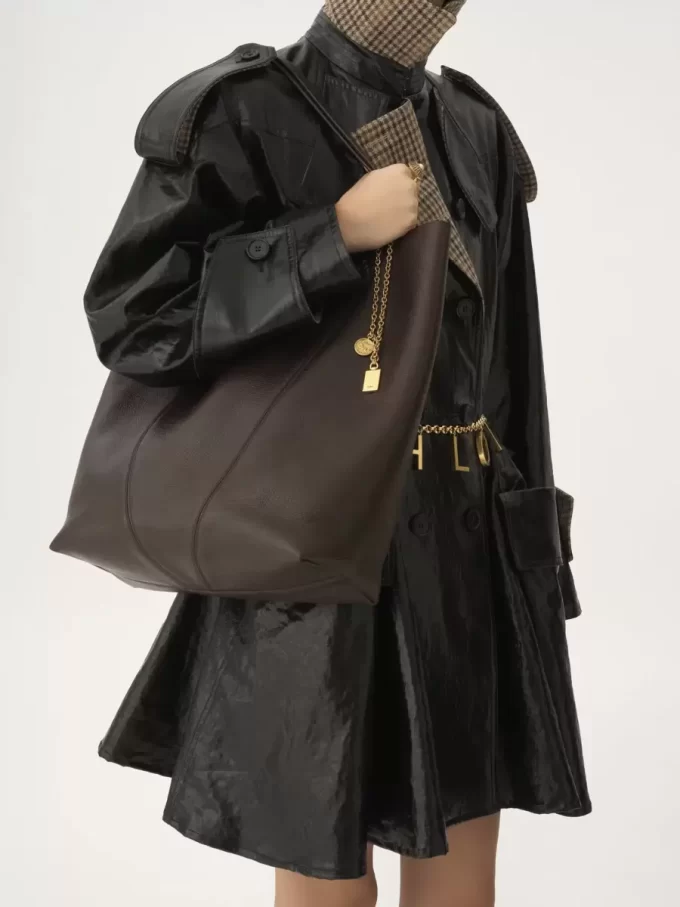 Bolso tote grande Chloé Spin de piel granulada