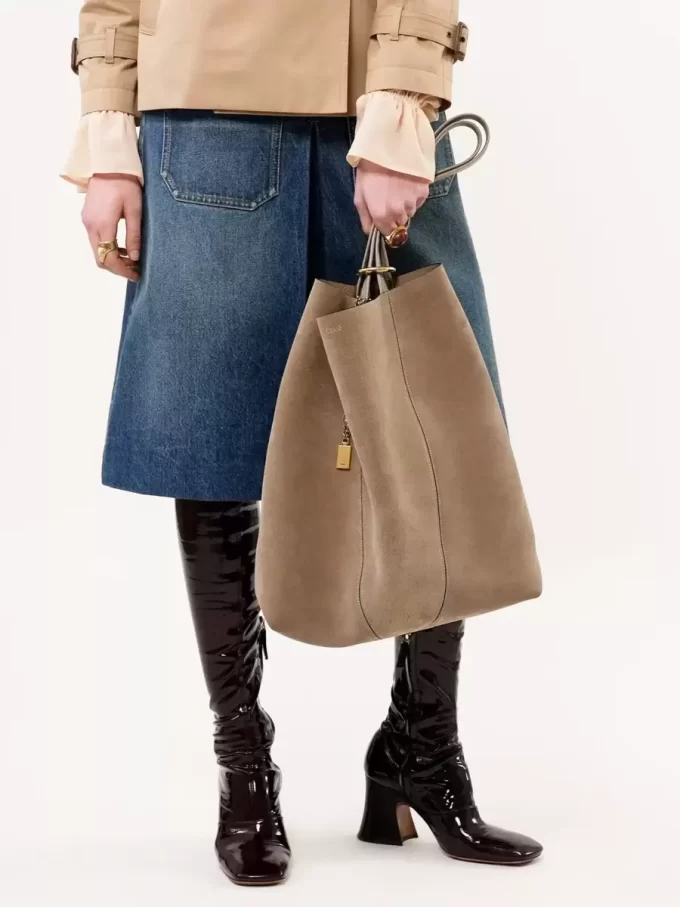 Bolso tote grande Chloé Spin en piel de ante Bolso tote grande Chloé Spin en piel de ante