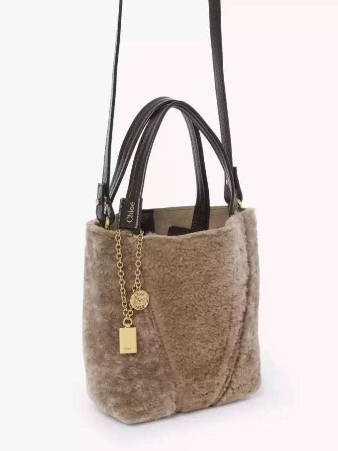 Bolso tote pequeño Chloé Spin de piel de oveja Bolso tote pequeño Chloé Spin de piel de oveja