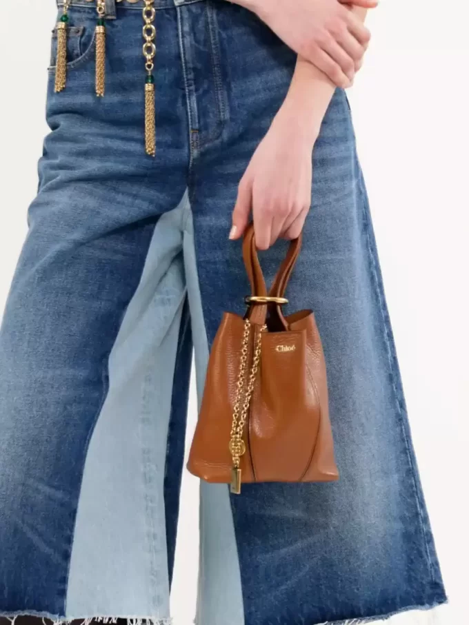Bolso tote pequeño Chloé Spin de piel granulada Bolso tote pequeño Chloé Spin de piel granulada