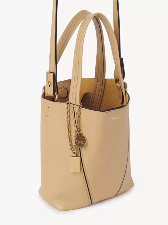 Bolso tote pequeño Chloé Spin de piel granulada