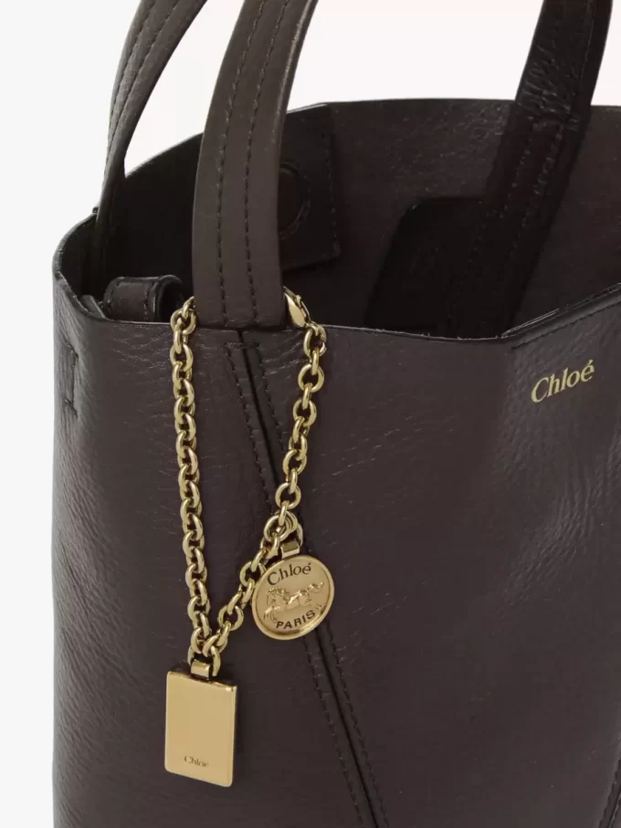 Bolso tote pequeño Chloé Spin de piel granulada Bolso tote pequeño Chloé Spin de piel granulada